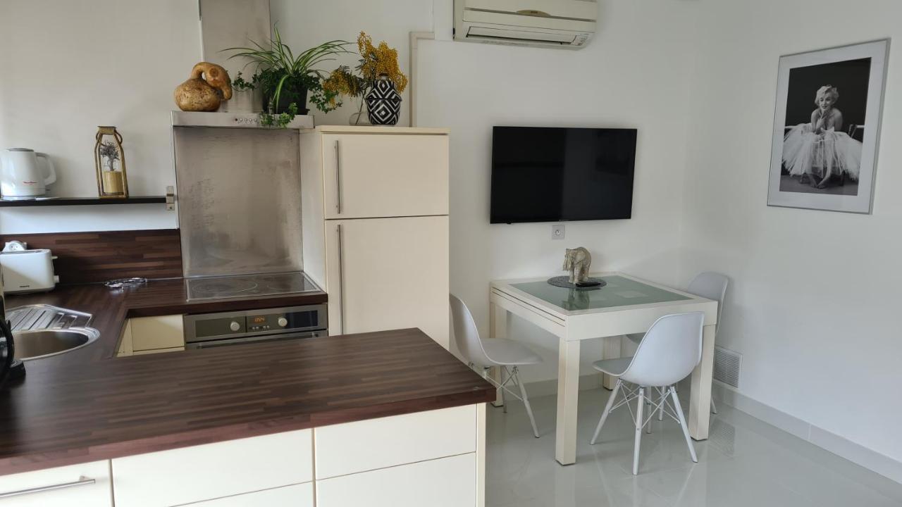 Ferienwohnung 1 Mn Croisette Pres Martinez Cannes Exterior foto